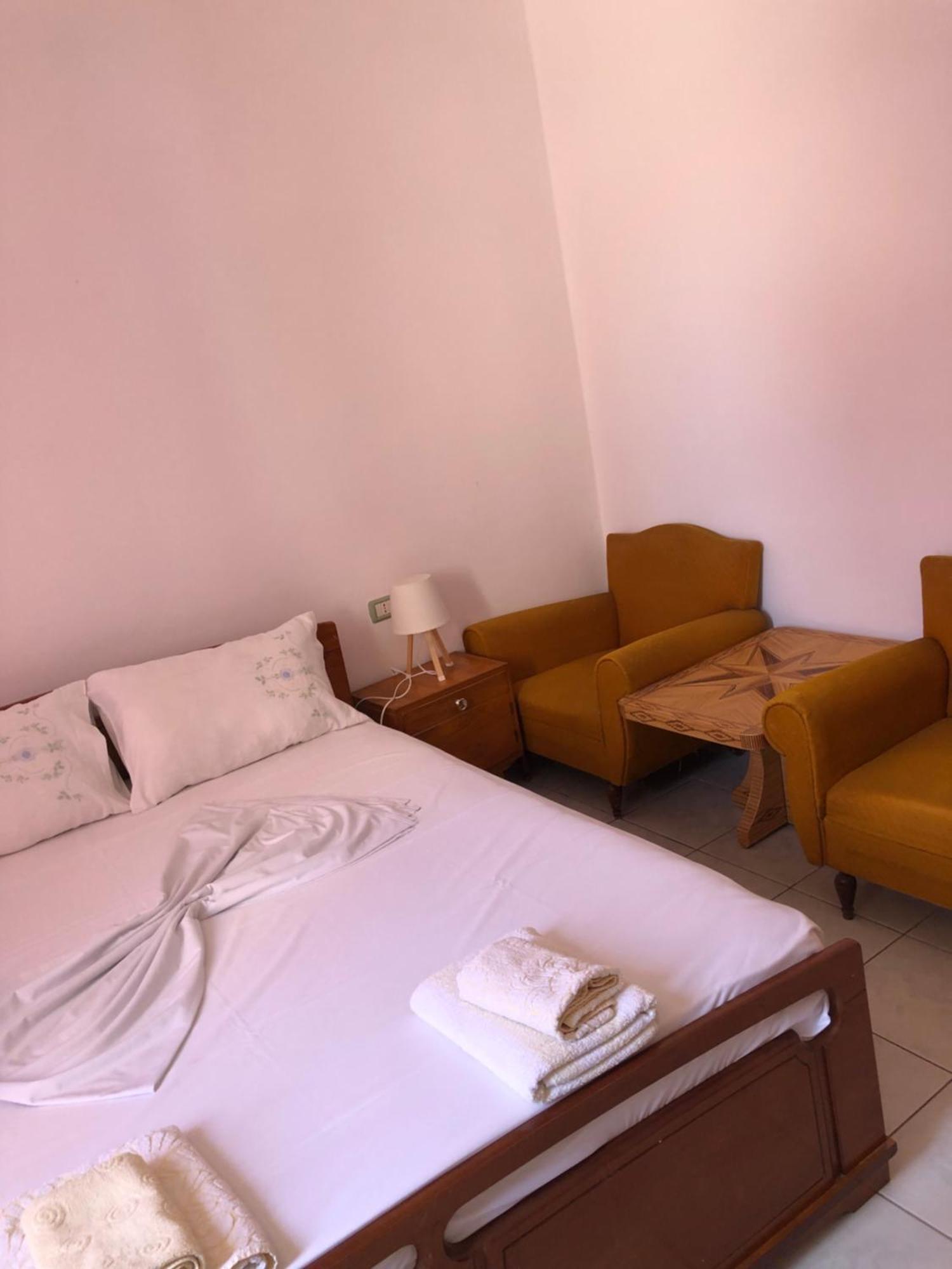 Sotiri Apartment *